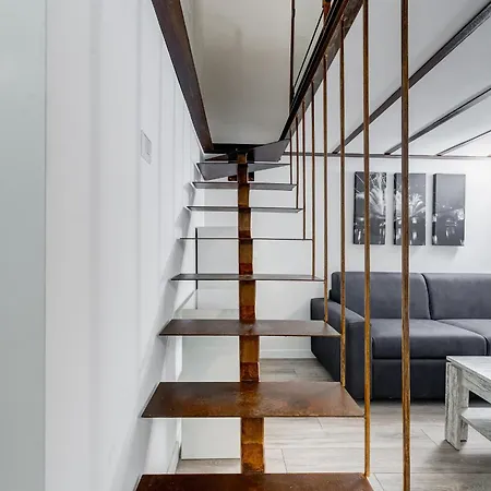 Inner House 3-3